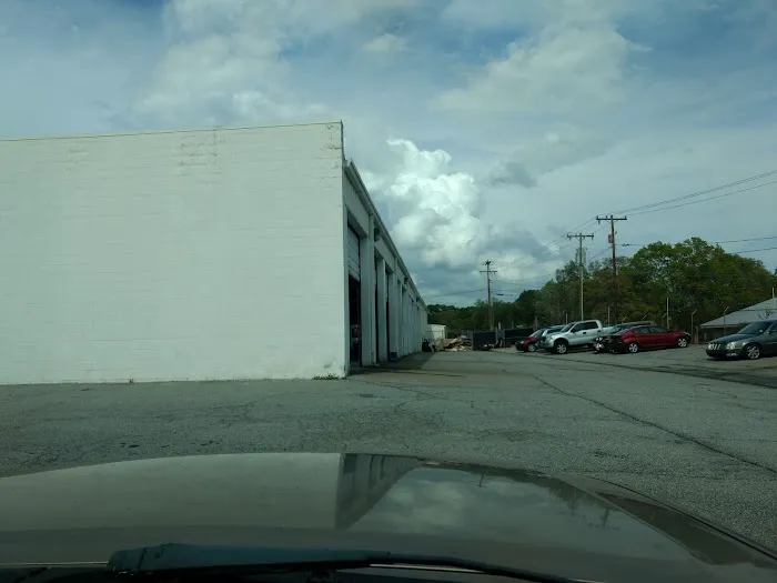 Bodylines Paint and Collision, LLC 4