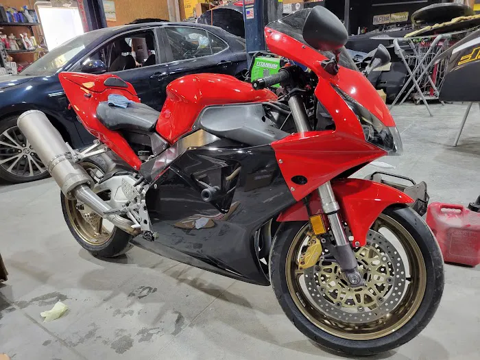 831 MOTORSPORTS 4