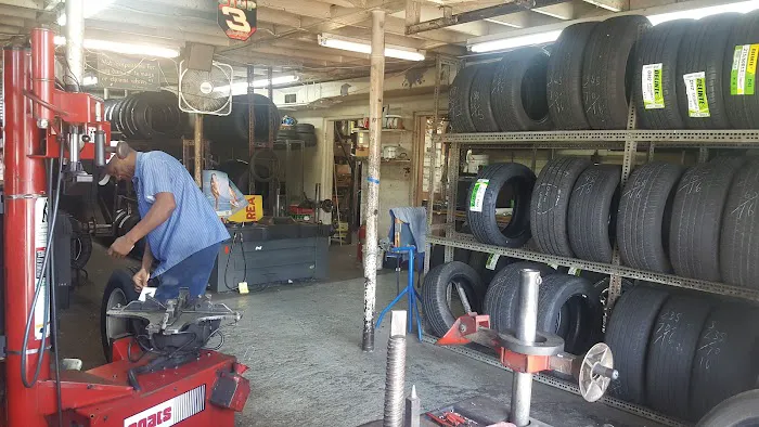 Wingo's Tires 1