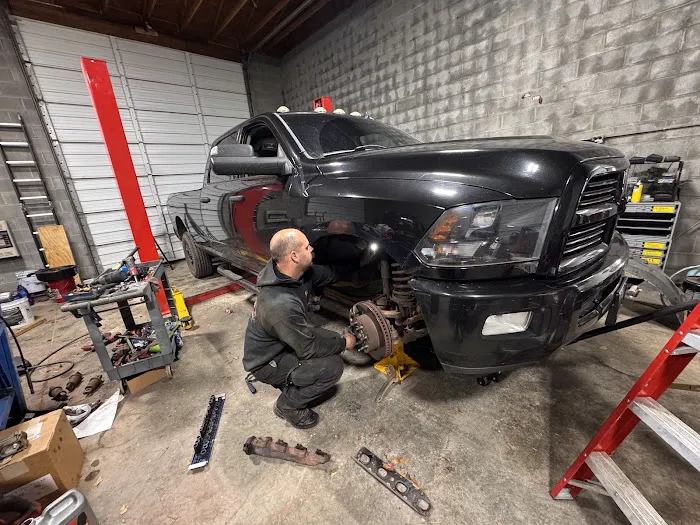 RNL Solutions LLC- Fleet, Automotive, Diesel & RV Repair 9