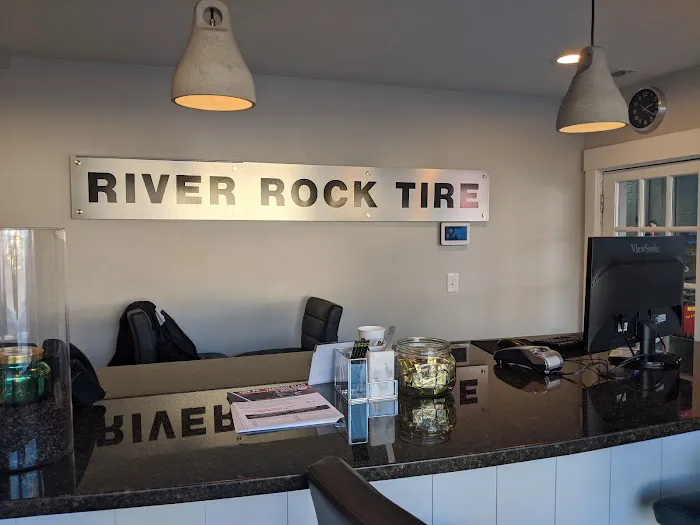 River Rock Tire 0