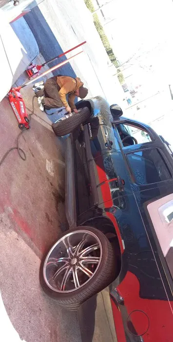 Hollywood Automotive 4