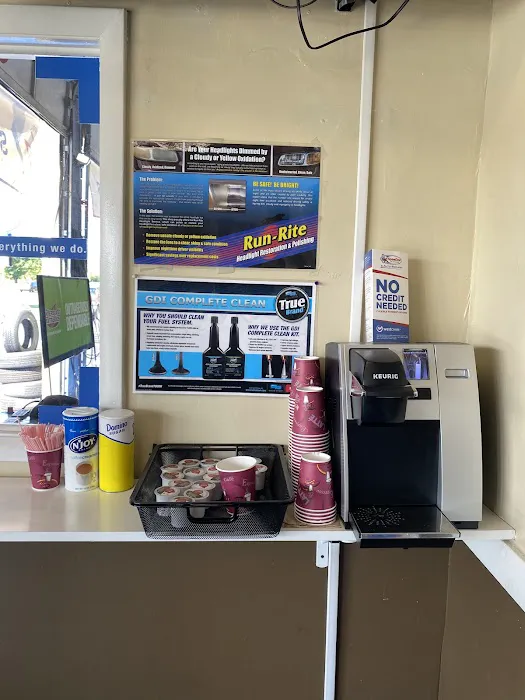 SpeeDee Oil Change & Auto Service 1