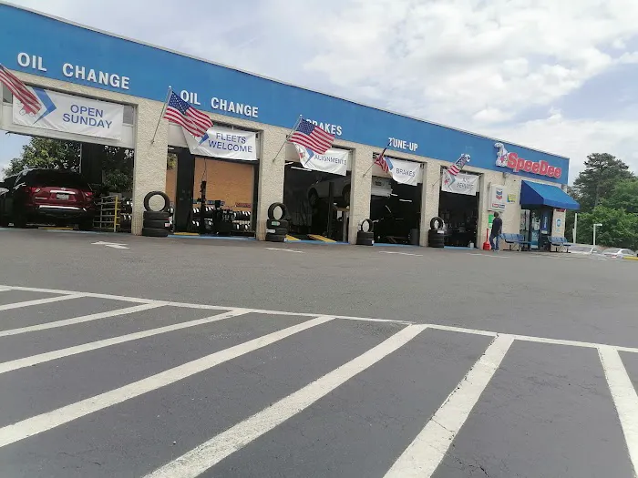 SpeeDee Oil Change & Auto Service 3