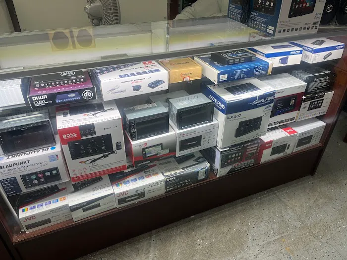 Serna Car Audio 6
