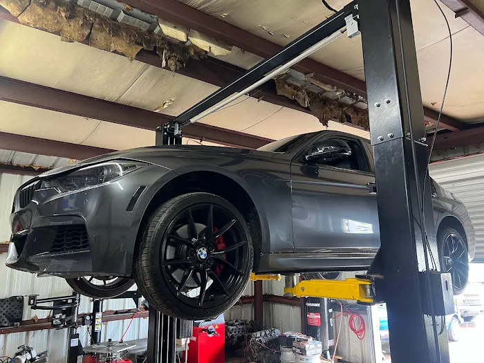 Kendall Performance BMW/Mercedes Auto Repair And Maintenance 5