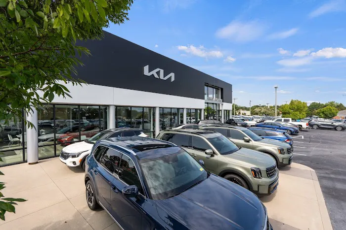 Fred Anderson Kia of Greenville Service Center 5