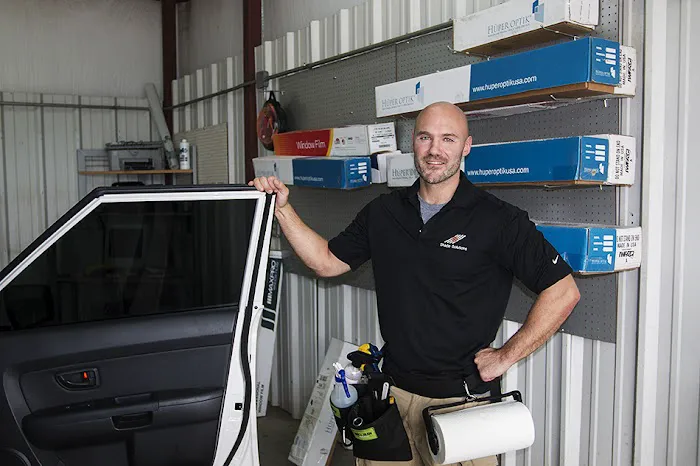 iTint Automobile Commercial Residential Window Tinting 7