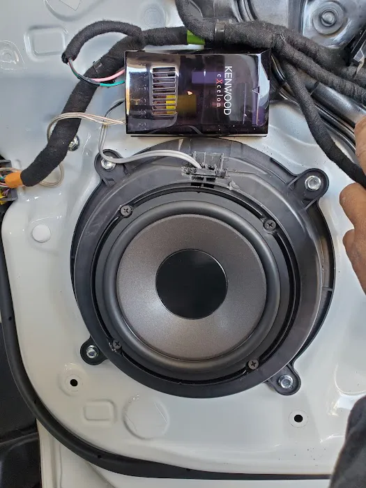 RAY'S CAR AUDIO 4