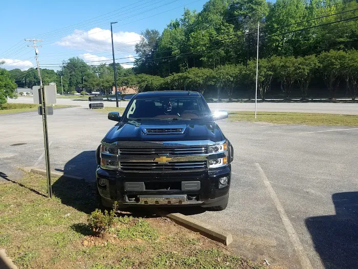 Hernandez New & Used Tires / Llantas Nuevas Y Usadas 1