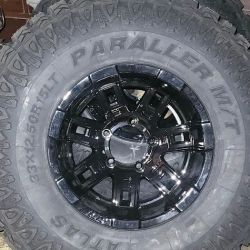 NAVA'S TIRE SERVICE ico