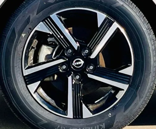 Nissan of Hendersonville Service Center 4