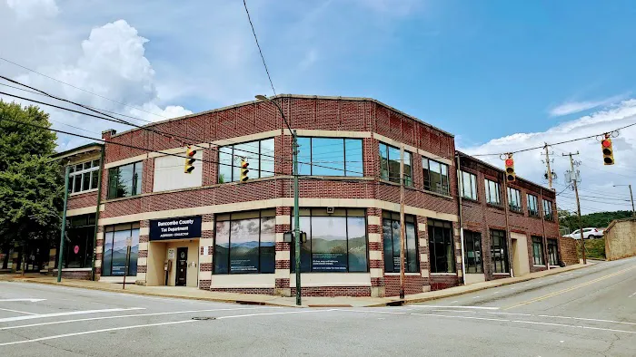 B & B Motor Company Building 0