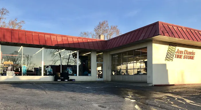 Jan Davis Tire Store 1
