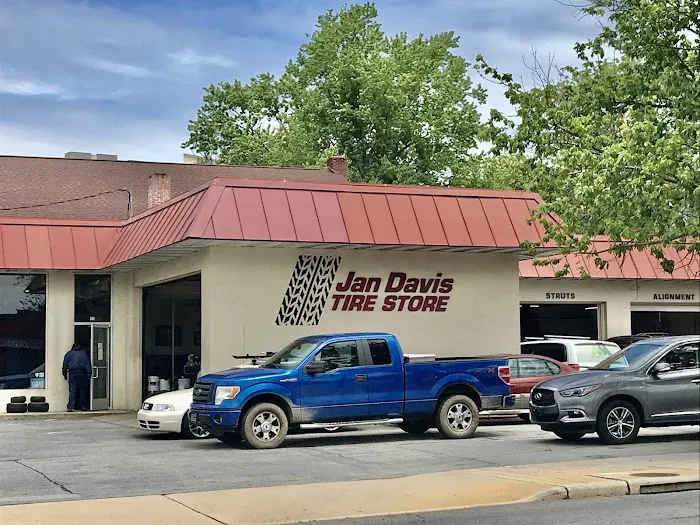 Jan Davis Tire Store 2
