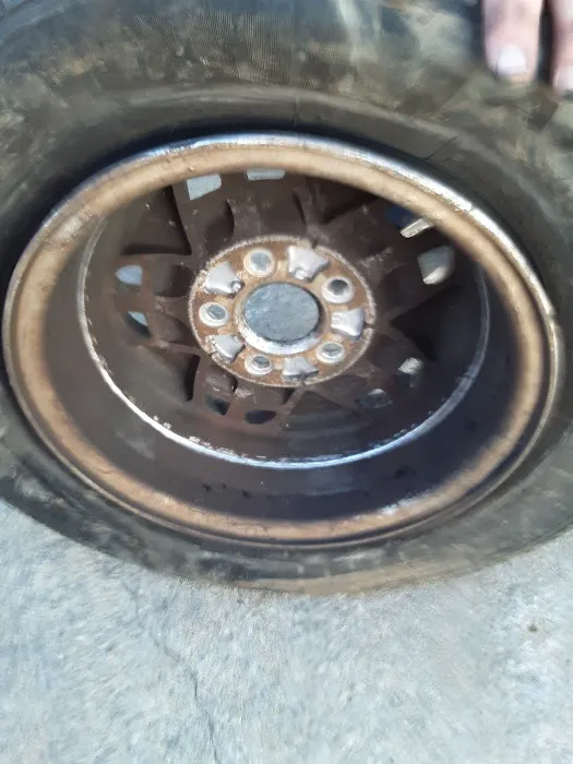 Robbins Tire & Auto 0