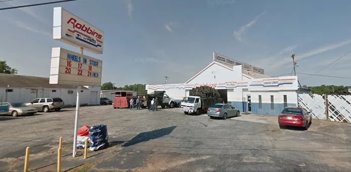 Robbins Tire & Auto 8