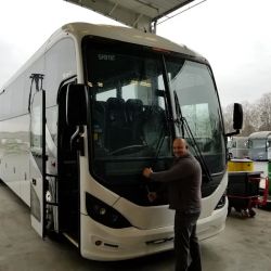 Quality Auto Glass ico