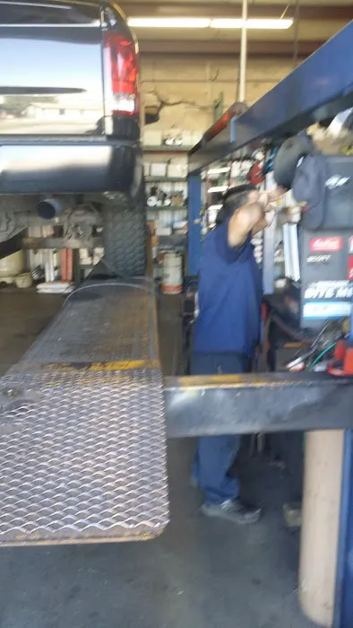 Express Lube & Muffler Inc 3