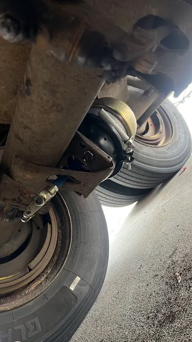 R & I Truck Repair LLC 4