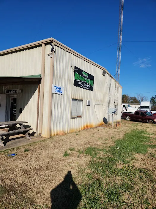 Joe's Truck & Auto Repair 4