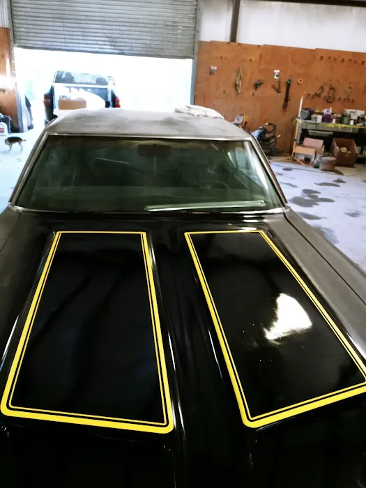 Lizzard Paint & Bodyshop 1