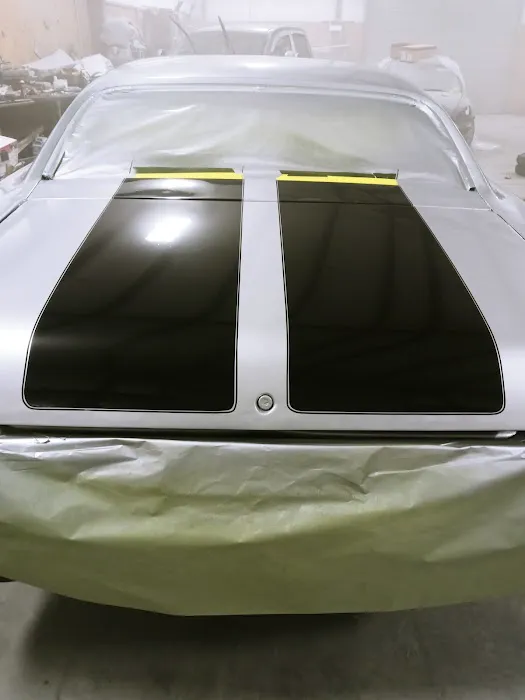 Lizzard Paint & Bodyshop 0