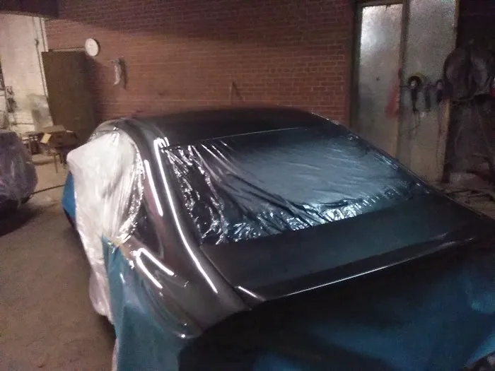 Lizzard Paint & Bodyshop 4