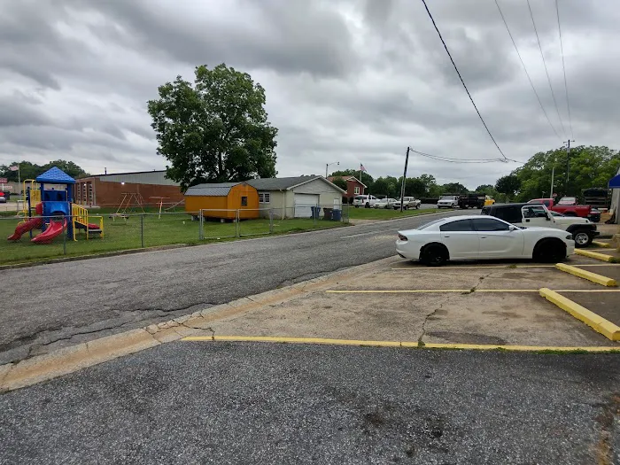 Horn's Tire & Auto 0