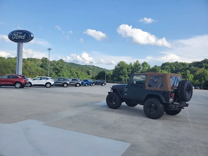 Franklin Ford, Inc. Service 5