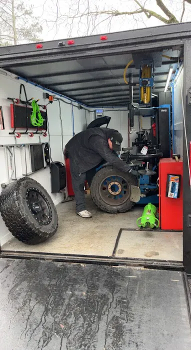 Dave's Mobile Tire Service LLC 3