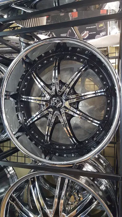 Crown Car Accessories 9