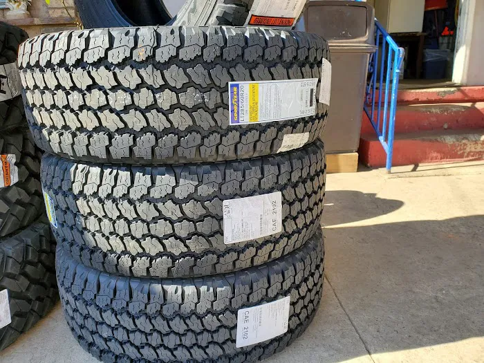 HWY 25 TIRES & MORE 3
