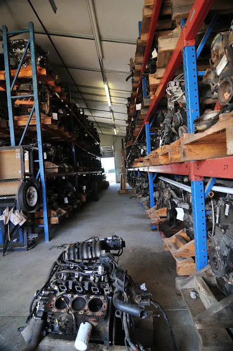 S & M Auto Parts 6