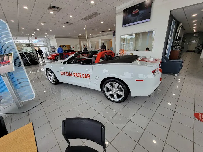 Scenic Chevrolet Auto Repair Shop 2
