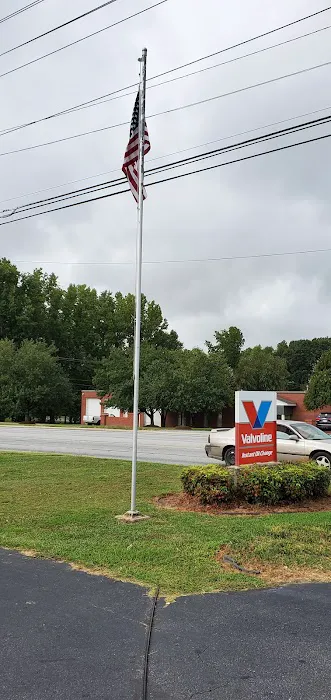Valvoline Instant Oil Change 4