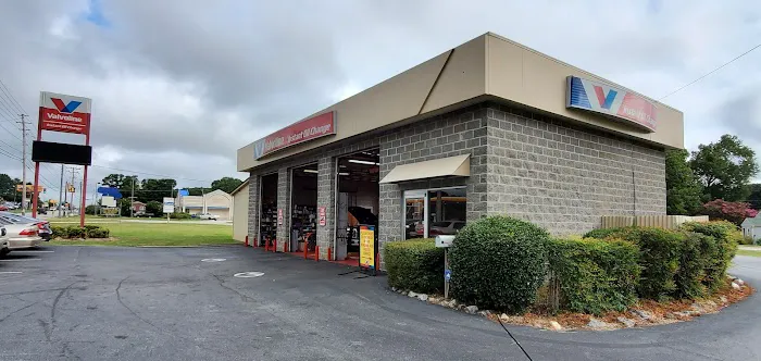 Valvoline Instant Oil Change 3