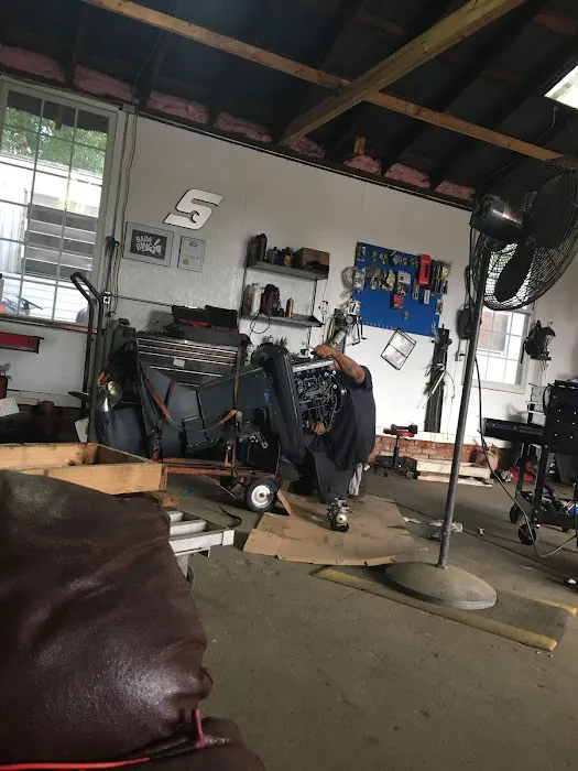 R & R Automotive 6