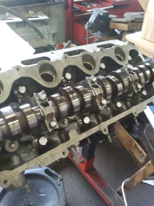 Wink's Auto Engines & Garage 2