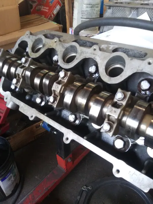 Wink's Auto Engines & Garage 0