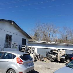 Los Compadres Auto Repair ico