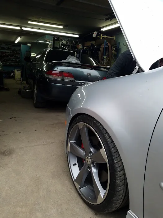 Los Compadres Auto Repair 5