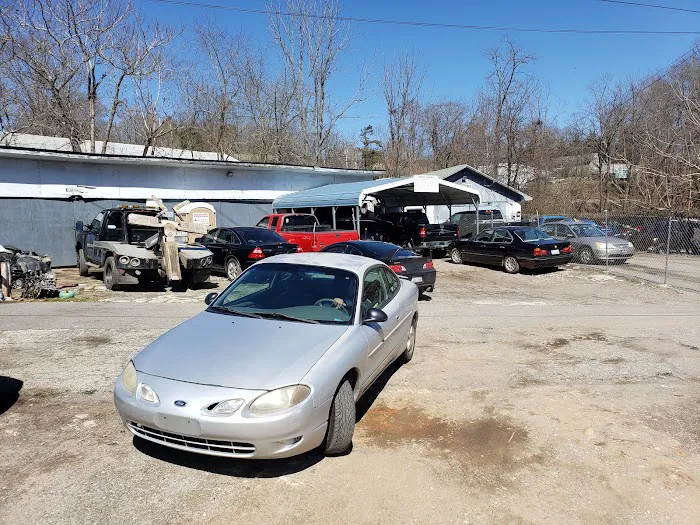 Los Compadres Auto Repair 7