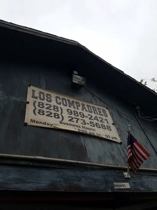 Los Compadres Auto Repair 6