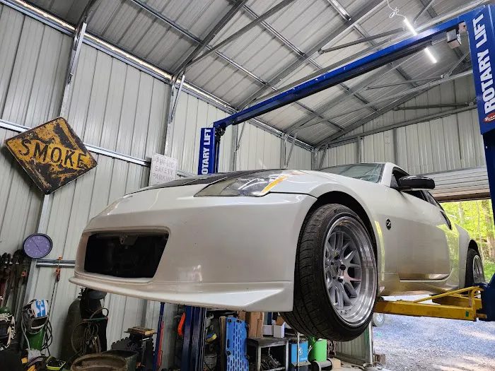Wade's Automotive And Performance 8