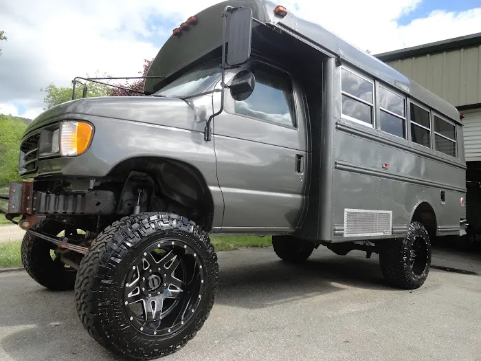 HDZ Auto Body Shop & Detailing, Inc. 0