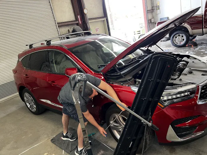 Harolds Body Repair 9