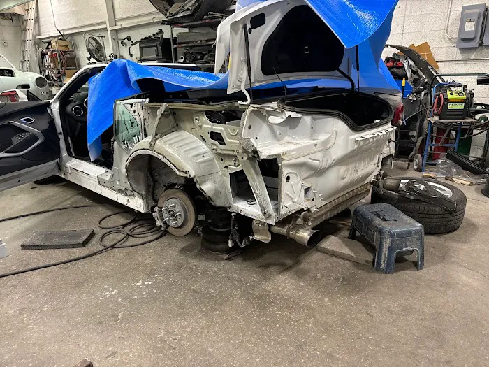 Perez Collision Center 9