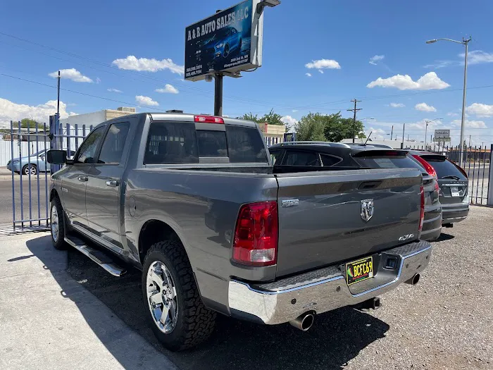 A & R Auto Body 1