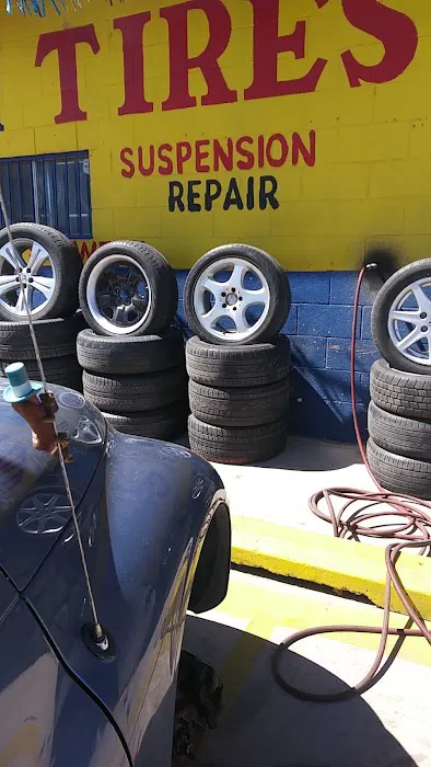 La Camelia Wheels And Tires 0